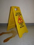 Folding Floor Sign (Caution/multilingual) 1/ea